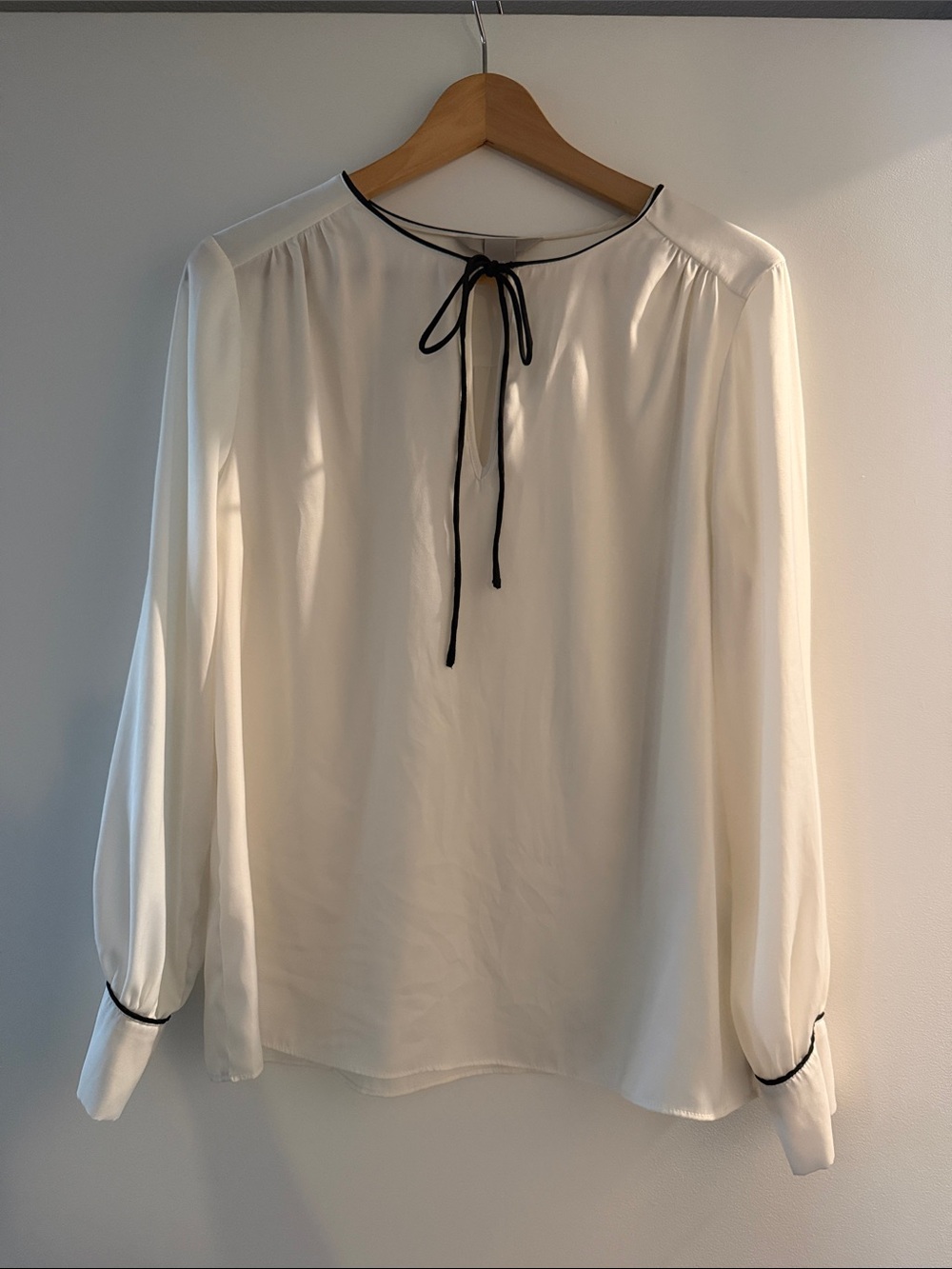 H&M Cream Tie-Neck Blouse with Black Trim